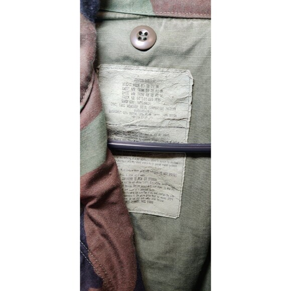 Military Coat Cold Weather Field Jacket Woodland Camo Size Medium Regular - Picture 5 of 7